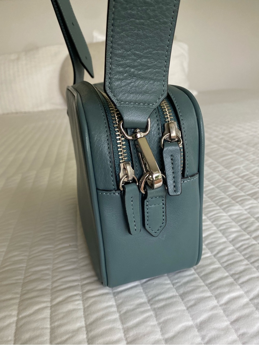 Leatherology Meadow Double Zip Camera Bag in Dusk - Picture 6 of 10